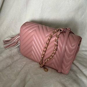 No Brand. Cross body bag